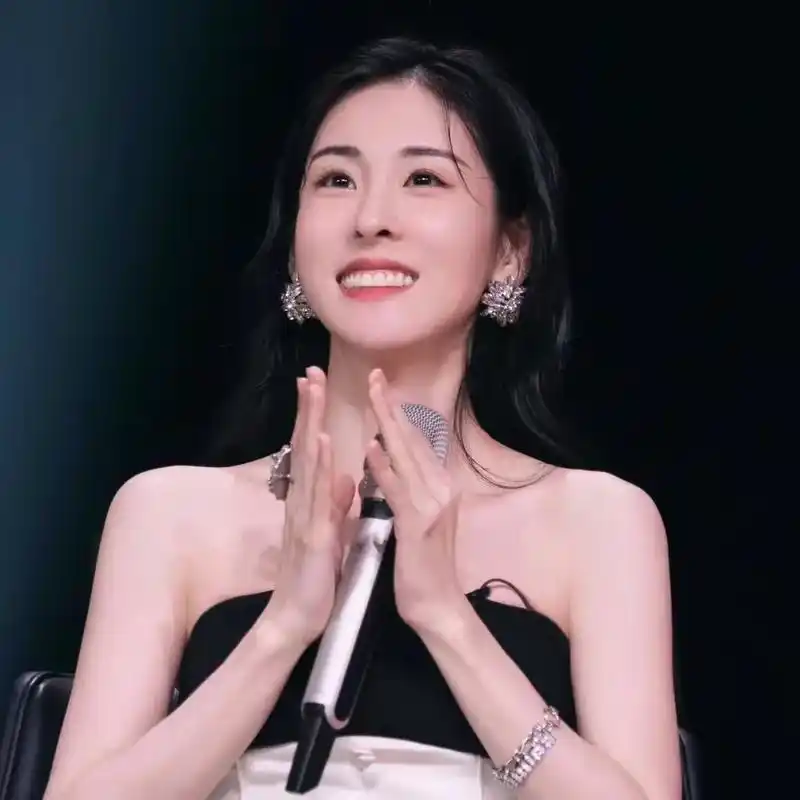 张碧晨 #绝美照片#安静公主 #染玥 曾经眼睛瞎了,看上了 - 抖音