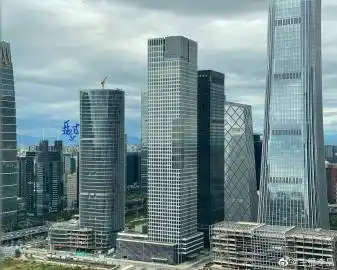 北京电视台体育频道主播李晶   关注 g 私信 = 超过 800 万人正在