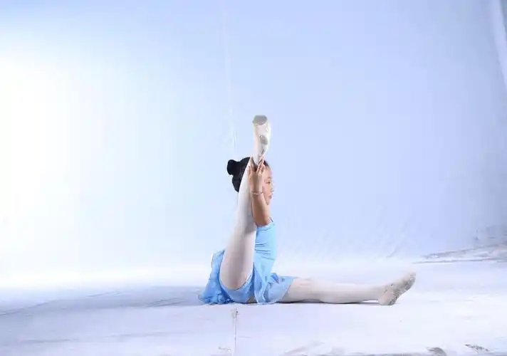 喜欢舞蹈的小女孩