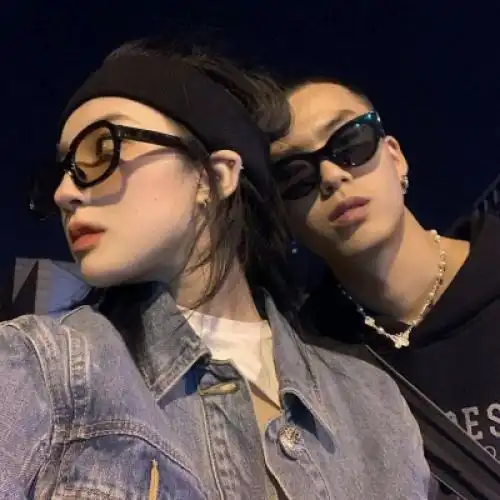 真人情侣头像超拽霸气,别羡慕别人的爱情自己幸福就好