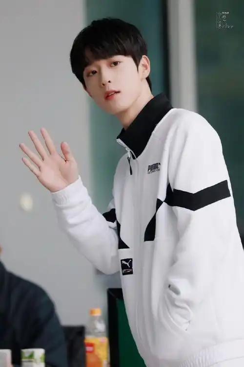 创4 vocal门面担当吴宇恒