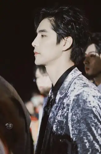 不许有人没有欣赏过阿云嘎嘎的侧颜合集(新收绝美