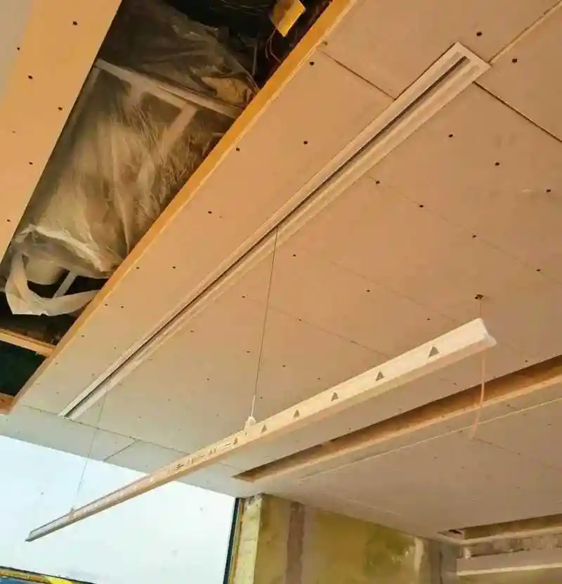 石膏板吊顶暗藏电动晾衣架