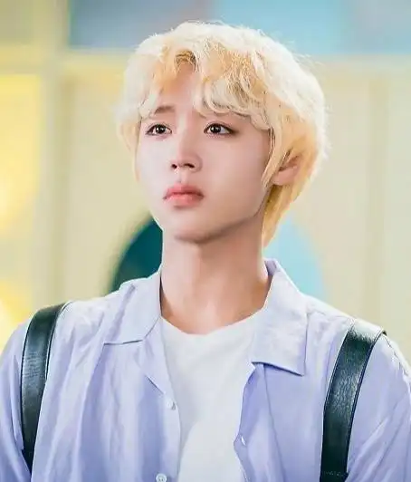 男主热情似火走到哪里都是光