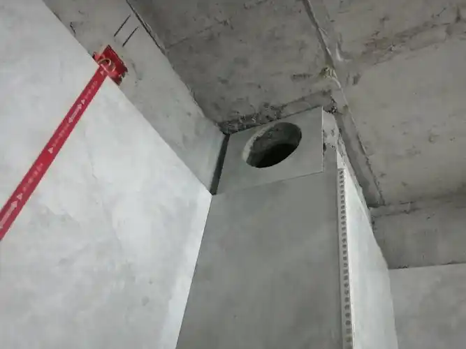 厨房烟道贴砖并开孔