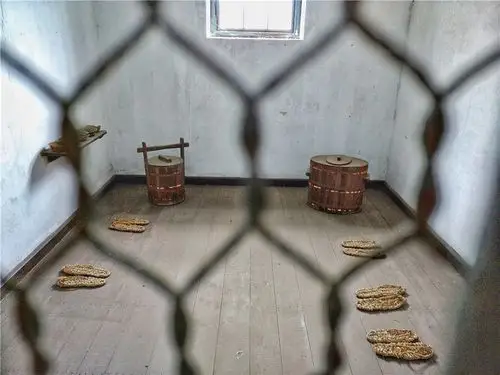 从旅顺日俄监狱出来,乘车40分钟来到了中苏