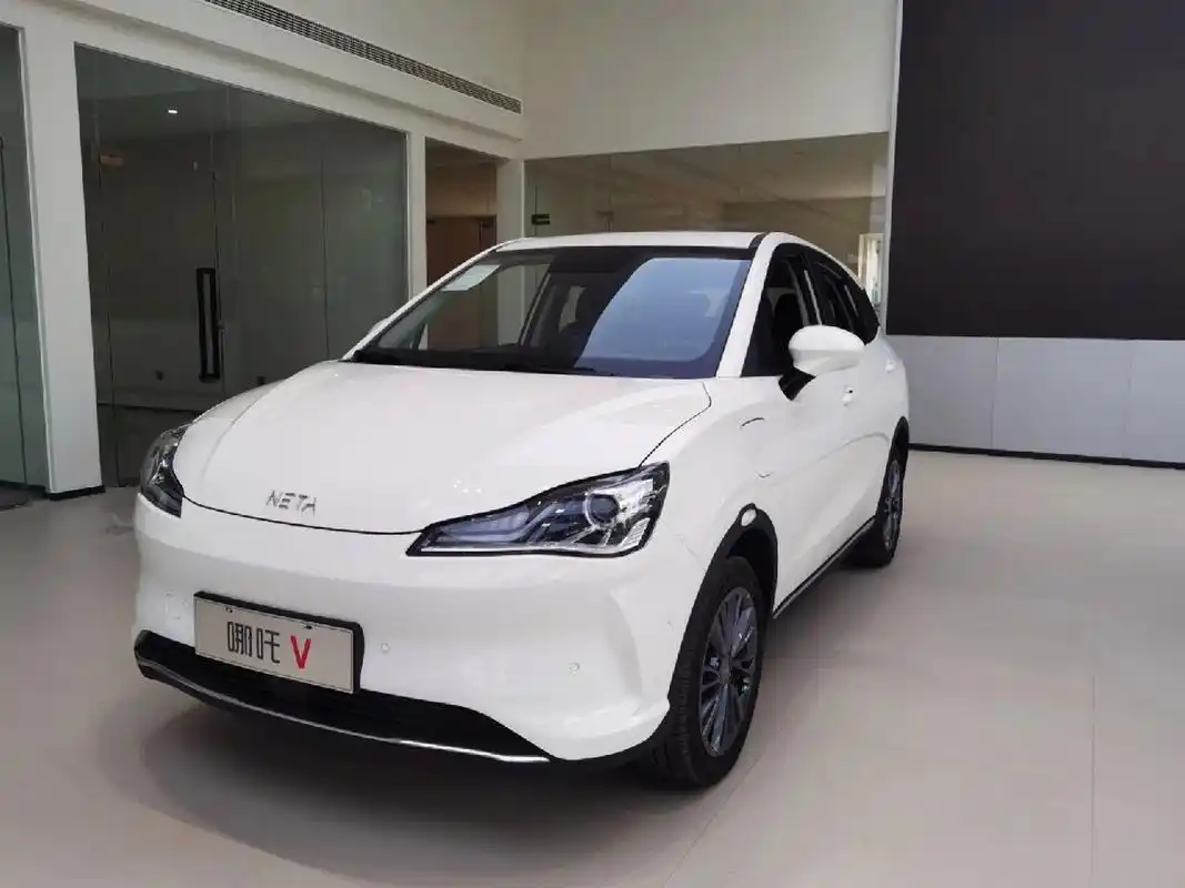 现车!现车! 新能源汽车哪吒v 真香!