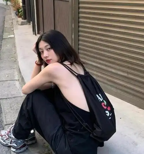 露脚踝彻底过时了今年露腰露背才真时髦回头率高又凉爽