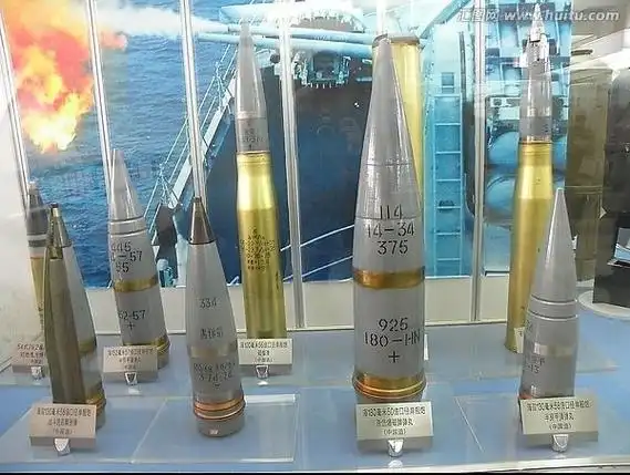 76毫米舰炮为什么性能碾压105毫米坦克炮?这事得问054a护卫舰!