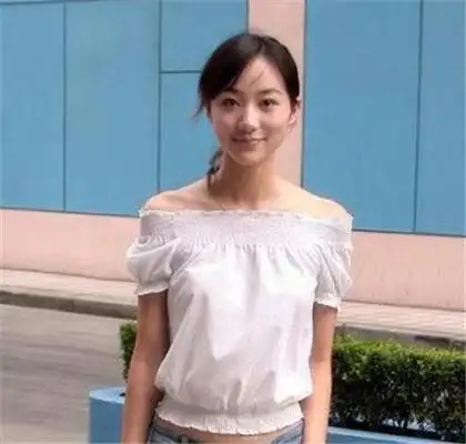 地产商,并且韩雪为其生儿育女了,一起来看看韩雪的老公李亚国个人资料