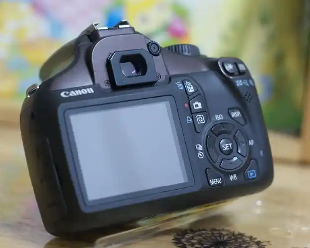 佳能1100d单反单机200包邮