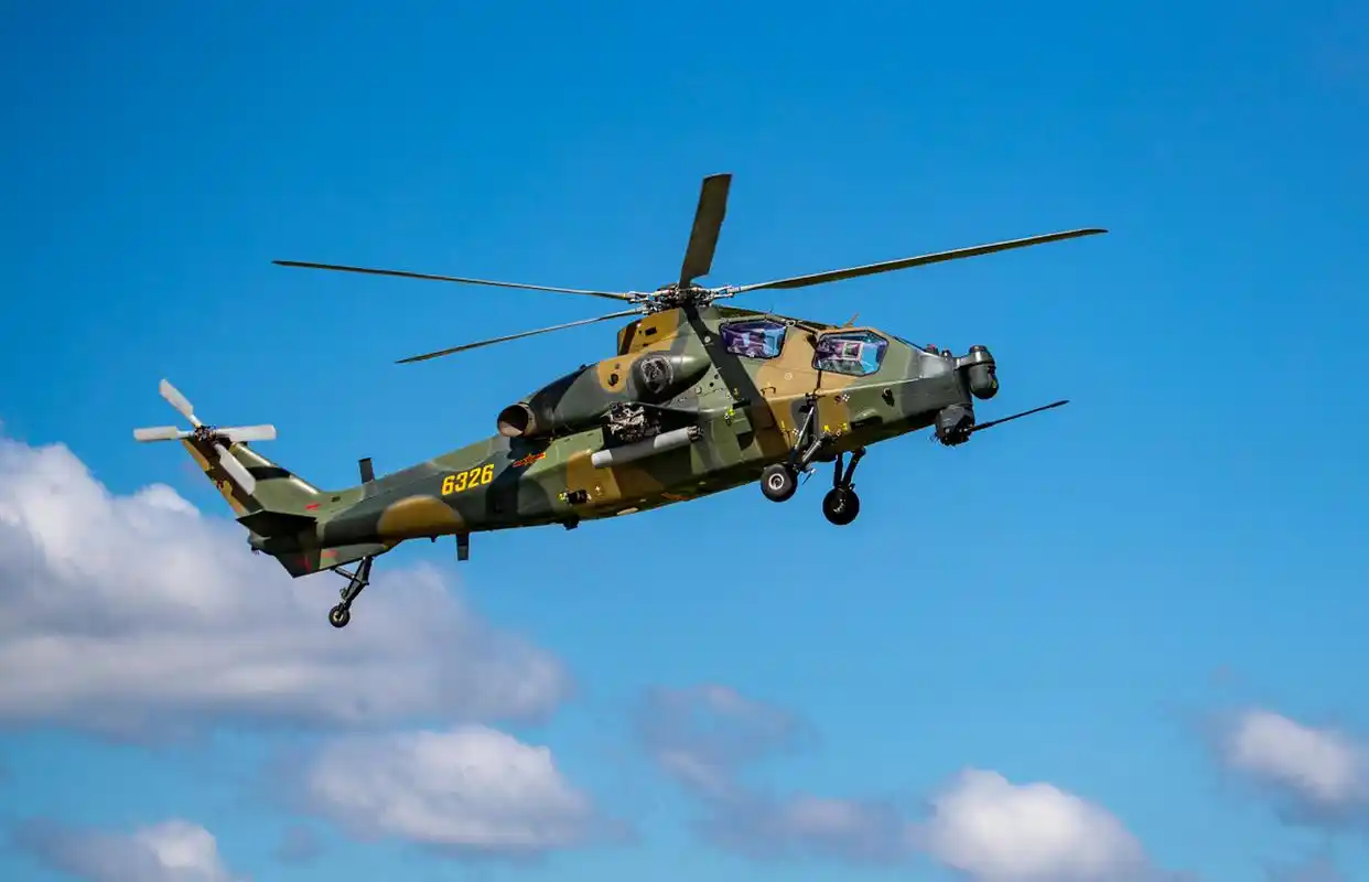 中国向巴基斯坦交付直10me 这是我国第一次出口武装直升机,据说这是