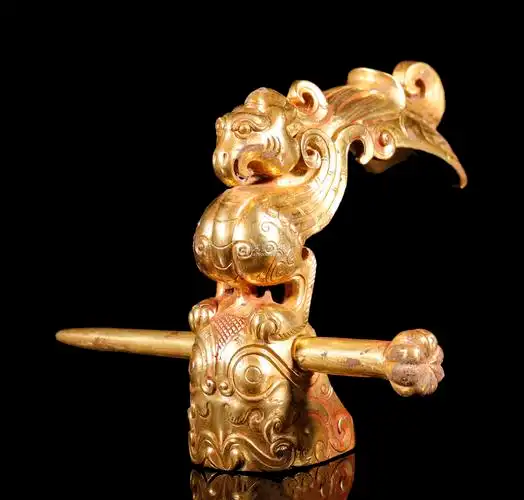 汉代铜鎏金凤首发簪