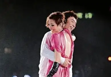 距与许志安车内热吻8个月后,回港的黄心颖高调晒娃,这孩子是谁的