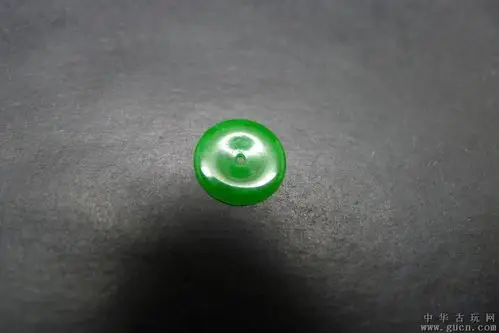 一个铁龙生平安扣