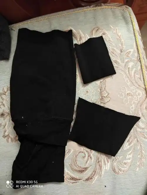 木椅子拉开的时候声音太大,怕吵到楼下,不要的紧身裤自制椅子脚套