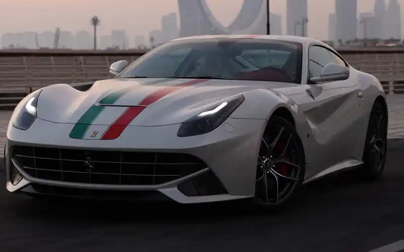 【30w美金】法拉利-f12berlinetta丨创新世界