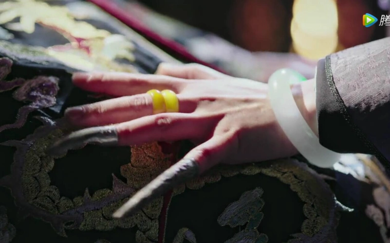 扒一扒如懿传各宫娘娘的护甲套你能找出周迅的吗