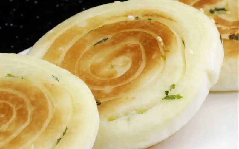 二姐的美食厨房 香煎葱油饼