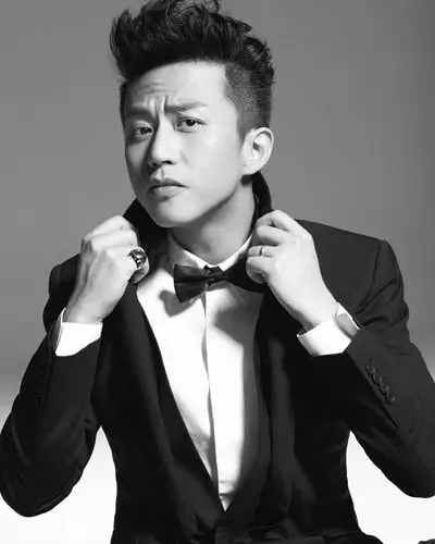 "跑男队长"邓超酷炫发型秒变男神(图)