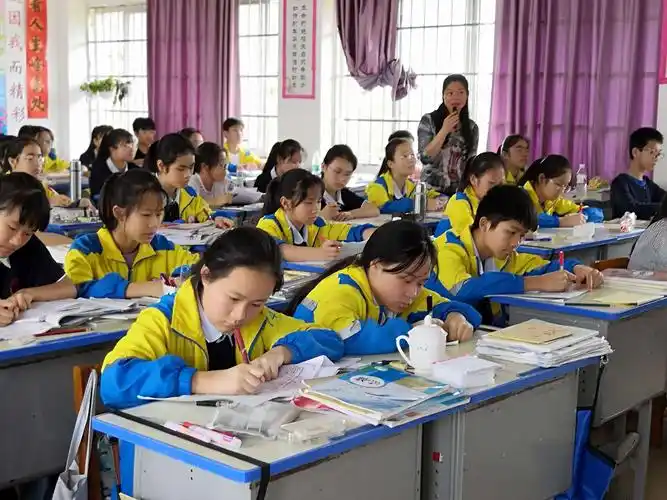 鹿寨中学,第三初中,第四初中督学纪实 - 美篇