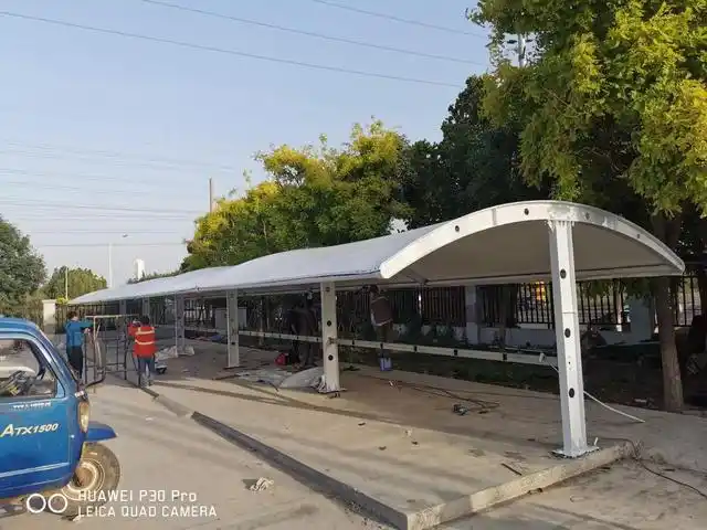 小区电动车车棚效果图小区两轮电瓶车充电车棚定做图片