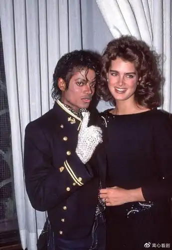 2段婚姻3个孩子,第一任妻子是猫王女儿,迈克尔杰克逊的迷离感情