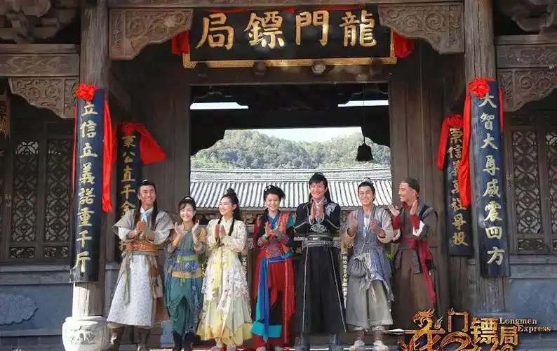 最近在找以前的电影和电视剧看以前看不下去龙门镖局,现在再看,真的