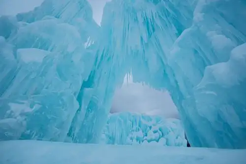 《冰雪奇缘》场景重现眼前 超梦幻冰之城堡将现身美国5座城市 61