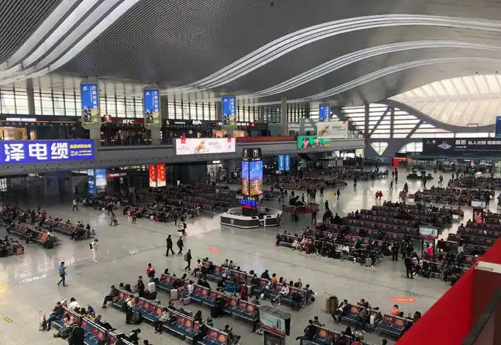 去江苏溧阳途中宁波火车站中转,站内解决午餐,火车站吃饭贵不贵_候车