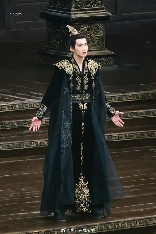 张彬彬三年只拍一部古装剧