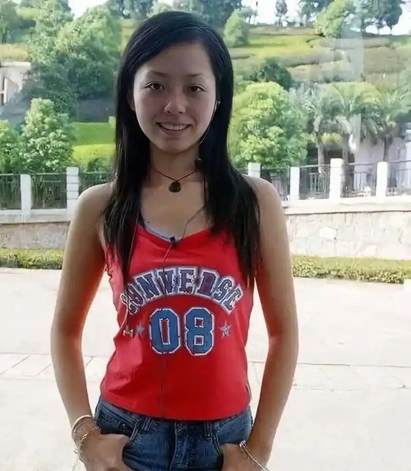 明星成名前后的变化很大(图为张靓颖),可能这就是富贵养人吧!