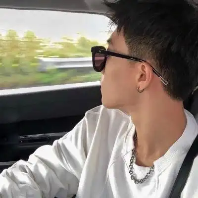 好看的真人男头像