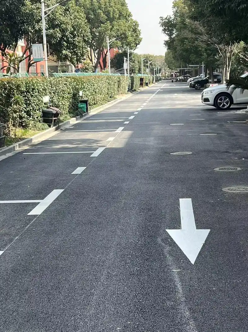兴化地下停车场划线多少钱一米,承接热熔标线,冷喷画线,车位划线,道路