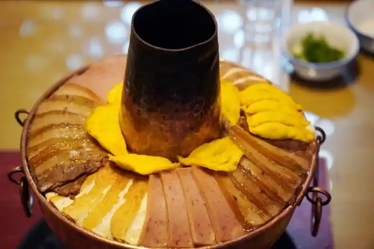 建水人用起炊锅来 北方人都馋_云南网