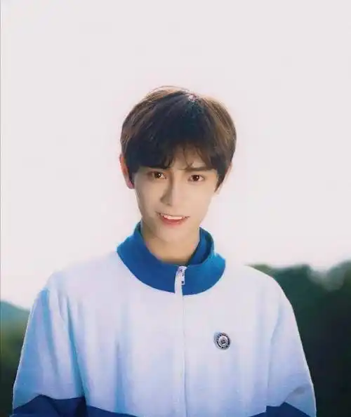 丁禹兮的生活照长这样!看到最后不脱粉算我输!_风格_长相_短发