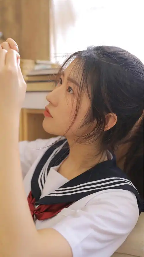 清纯美女学生妹图片手机壁纸