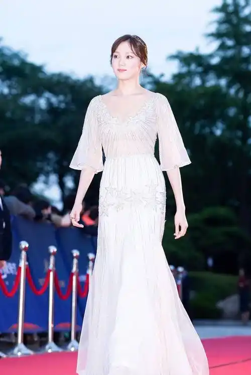 原创2022身高170cm以上最美女演员top10韩孝周第六金多美第二这位逆天