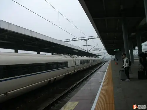 新化南站(新化南站到新化县城怎么坐车)