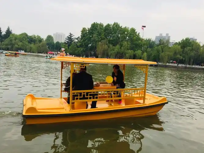 游宝鸡人民公园