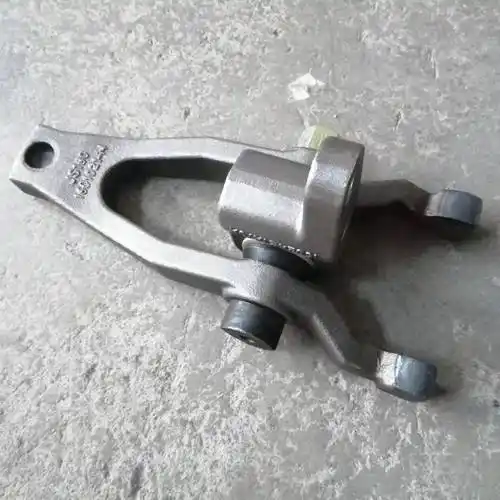 重汽js180-1601021-14 法士特变速箱离合器拨叉总成 离合器拨叉