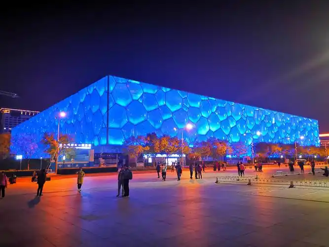 水立方,颜色多变!