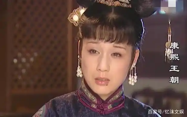 "容妃"李建群患癌去世,与名导同居27年不结婚,一生无儿无女