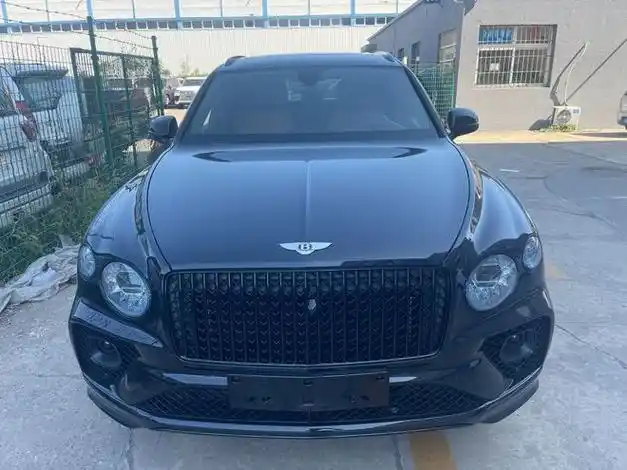 24款宾利添越加长版天津现车在售|内饰|长轴距|车系_网易汽车