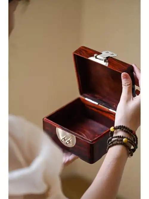 小叶紫檀首饰盒珠宝盒