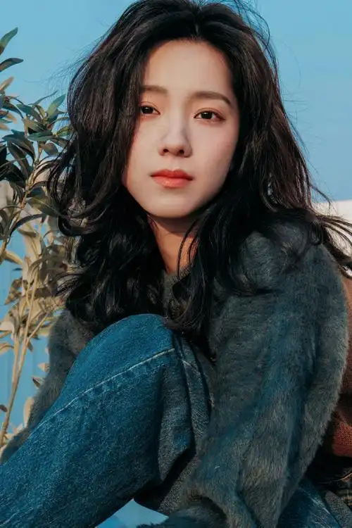 庄达菲超话98#庄达菲0228生日快乐#暖阳复古生日写真惊喜掉落!