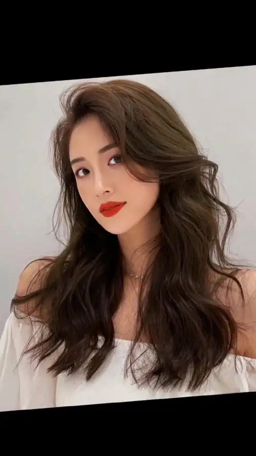 适合夏天的素颜发色 超级温柔的亚麻棕|| 73亚麻棕是一款很温柔显白