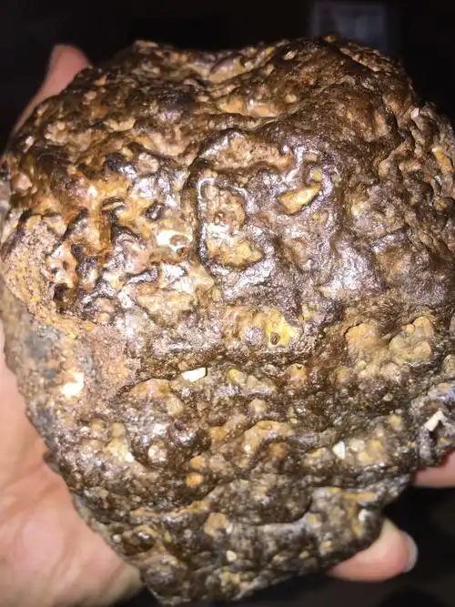 我收藏的的两枚石陨石