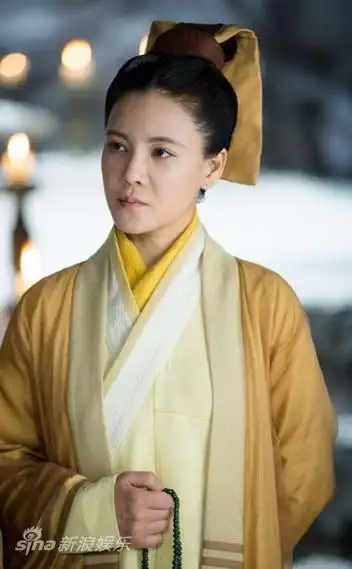 资料图片笑傲江湖主角何佳怡饰定逸师太