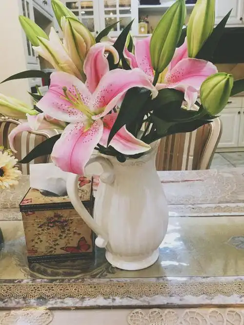 新年单品家庭瓶插花